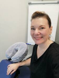 Massage en entreprise réalisé dans les locaux d'une société en Belgique.