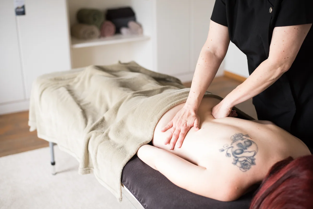 hiwbi-carte-massages-dos.webp